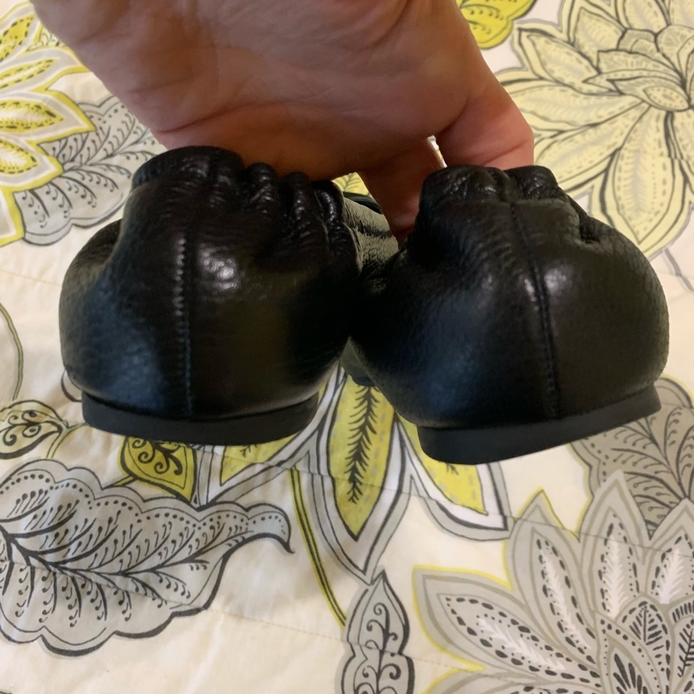 Like New Tory Burch Flats!!!